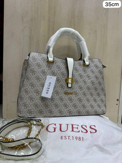 🌸 Guess Tote
Good quality
Size : 35 * 23 * 10 cm
110 dhs💓

Zain115
♥️♥️♥️