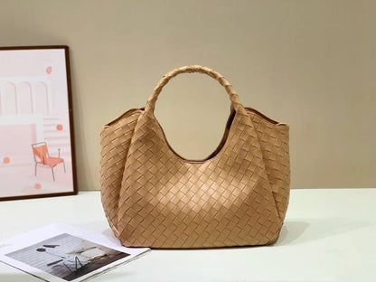 Bottega
120 dhs💓

Zain143
♥️♥️♥️