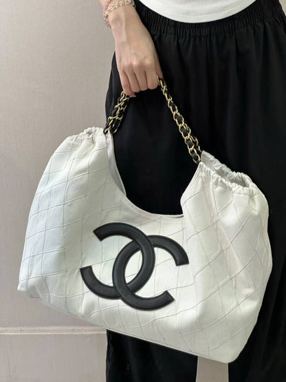 CHANEL

SUPER MASTER QUALITY 
For Price 👇 WhatsApp✅
0568585901 
0507557372
0552275751 Owner Zain 👌

Zain307
♥️♥️♥️