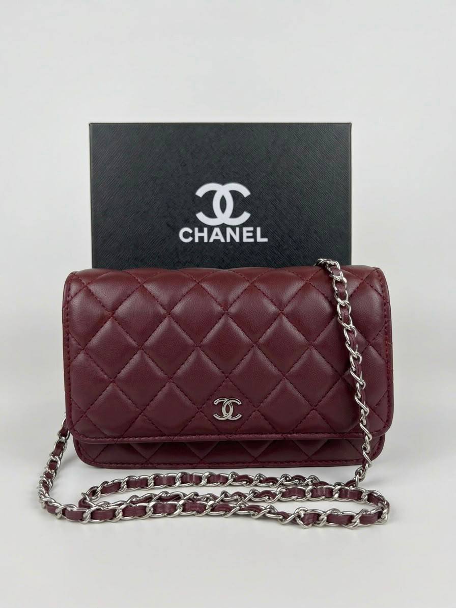 Chanel
High quality 
With box 
100 dhs✅

Zain50
♥️♥️♥️