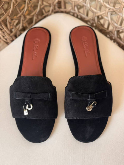 LORO PIANO

✨ new Collection
👠 36–41
💎 Premium Quality
🔥 Super Master
💰 430 dhs🇦🇪🇦🇪

Zain198
♥️♥️♥️
