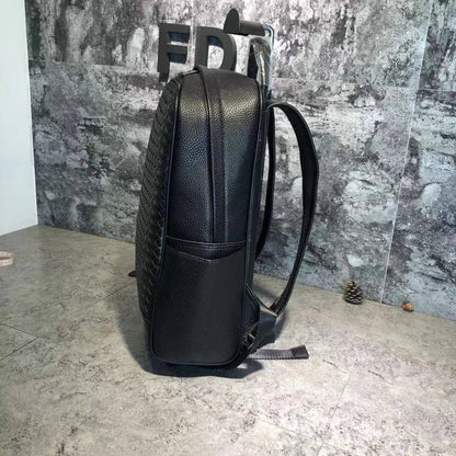 BOTTEGA 

BACKPACK MASTER QUALITY 

NEW CAME UNISEX
295 dhs🇦🇪🇦🇪

Zain39
♥️♥️♥️