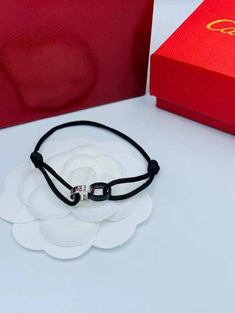 CARTIER ROPE
BRACELET 
MASTER✨💫
35 DHS✅
WITH BOX AND PAPER BAG🎁🛍️

Zain89
♥️♥️♥️