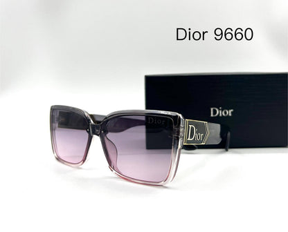 Dior💥*
Sunglasses 🕶️ 
good quality 💯
With master box 🗃️ 
50 dhs✅

Zain273
♥️♥️♥️