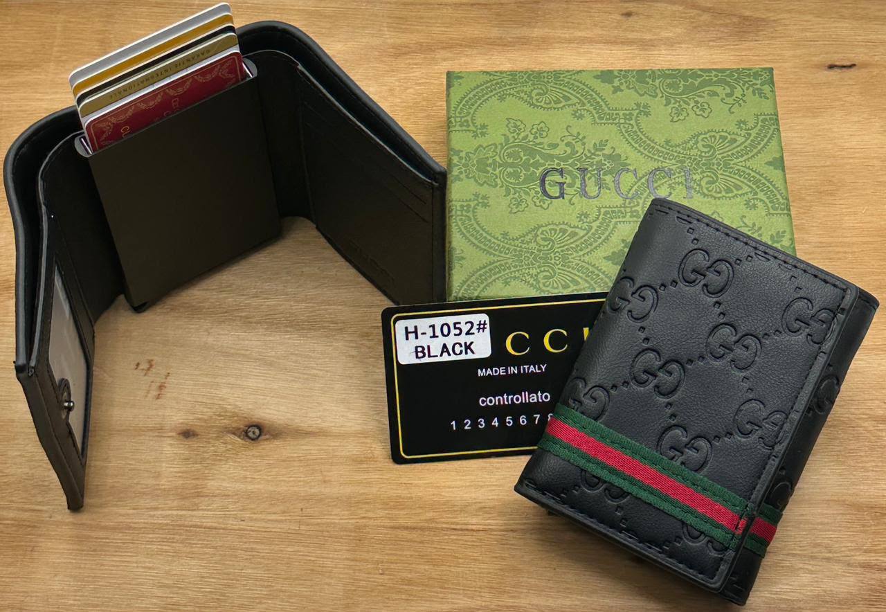 Wallets
60 dhs🇦🇪🇦🇪

Zain182
♥️♥️♥️