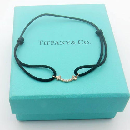 TIFFANY ROPE
BRACELET 
MASTER✨💫
30 DHS✅
WITH BOX AND PAPER BAG🎁🛍️

Zain89
♥️♥️♥️