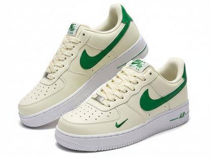 Nike
Size 40 to 45 
95 dhs

Zain27
♥️♥️♥️