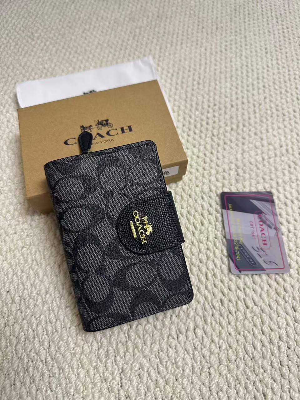 coach

Withbox
60 dhs🇦🇪🇦🇪

Zain04
♥️♥️♥️♥️