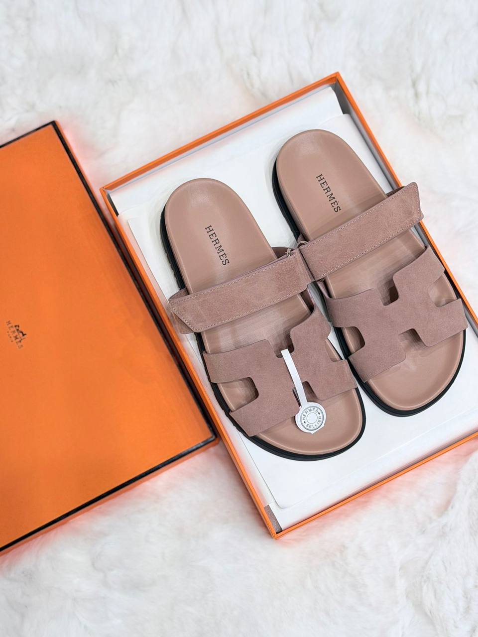 😍 HERMEES 😍

💎 _*VIP QUALITY +A*_ 💎
Size 37 To 41

490 dhs✅

Zain292
♥️♥️♥️