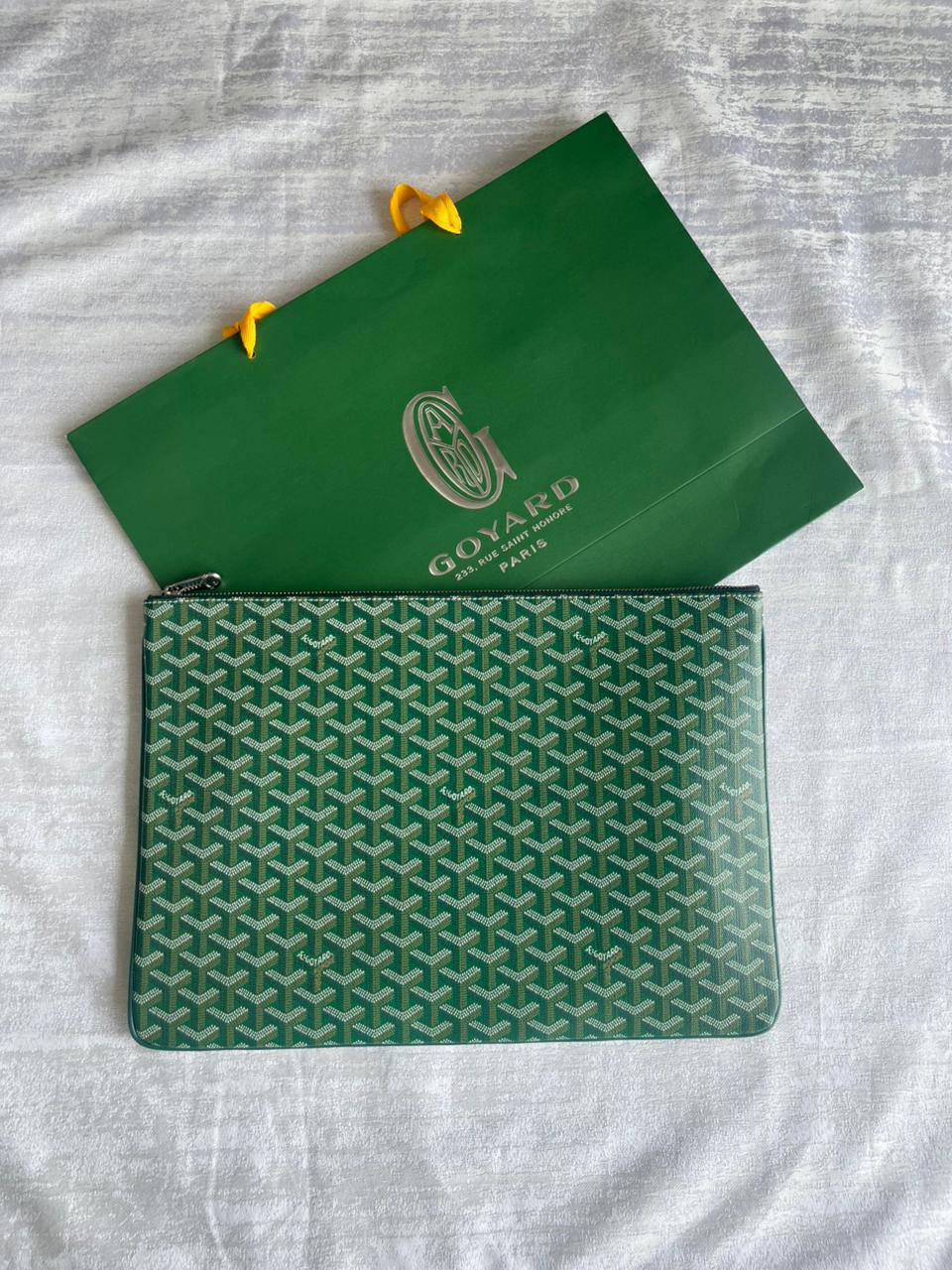 GOYARD                                                                   *File bag*                                                                                
*40cm*
*Super Master quality*      
350 dhs🪙🖤

Zain179
♥️♥️♥️