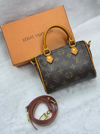 LV SPEEDY
GOOD QUALITY 💯
85 dhs✅
WITH BOX 📦

Zain28
♥️♥️♥️