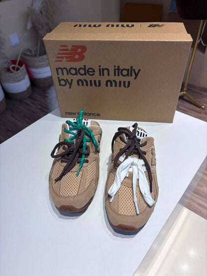 Miu Miu
Size 36-41
150 dhs🇦🇪🇦🇪

Zain146
♥️♥️♥️