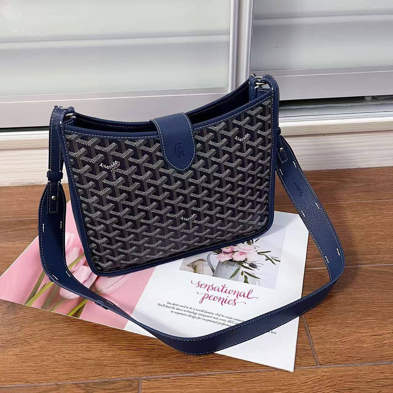 Goyard
Master🌺🌺
260 dhs✅

Zain141
♥️♥️♥️