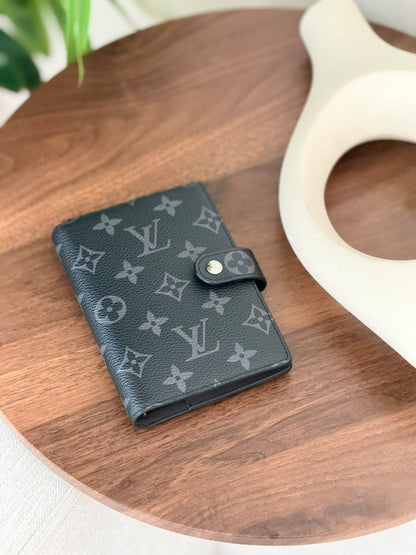 NEW COLLECTION
BRAND- LOUIS VUITTON
NOTEBOOK 
SUPER MASTER QUALITY 
WITH PAPER BAG

For Price 👇 WhatsApp✅
0568585901 
0507557372
0552275751 Owner Zain 👌

Zain267
♥️♥️♥️