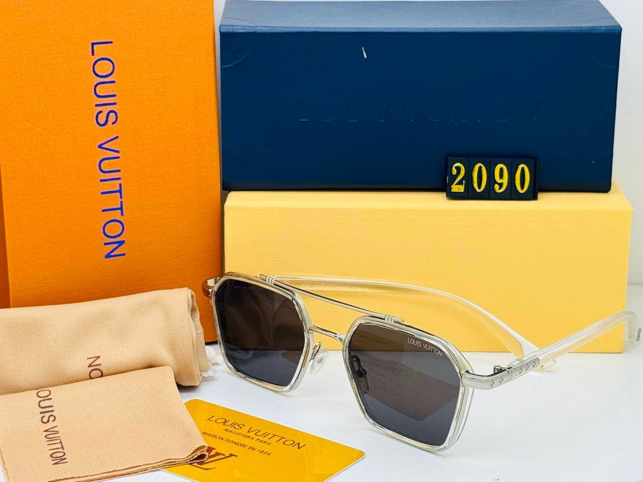 LV
*Men*
60 dhs💓

Zain29
♥️♥️♥️