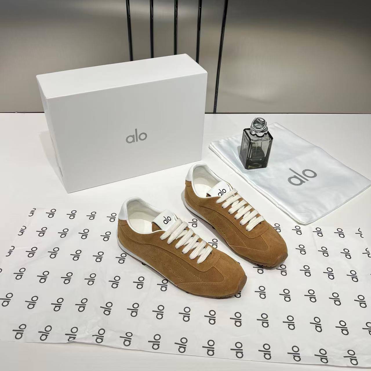 ALO SHOWS 
Size 36-41
140 dhs🪙🌨️

Zain40
♥️♥️♥️