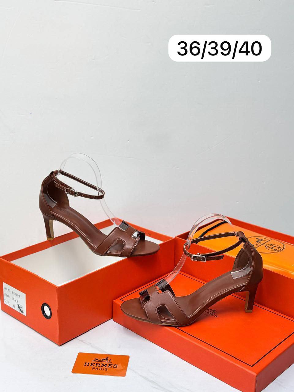 HERMES

𝐇𝐢𝐠𝐡 𝐪𝐮𝐚𝐥𝐢𝐭𝐲 💯 

100DHS🇦🇪🇦🇪

Zain21
♥️♥️♥️