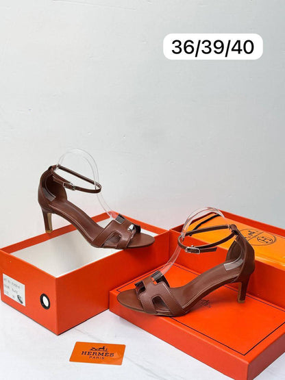 HERMES

𝐇𝐢𝐠𝐡 𝐪𝐮𝐚𝐥𝐢𝐭𝐲 💯 

100DHS🇦🇪🇦🇪

Zain21
♥️♥️♥️