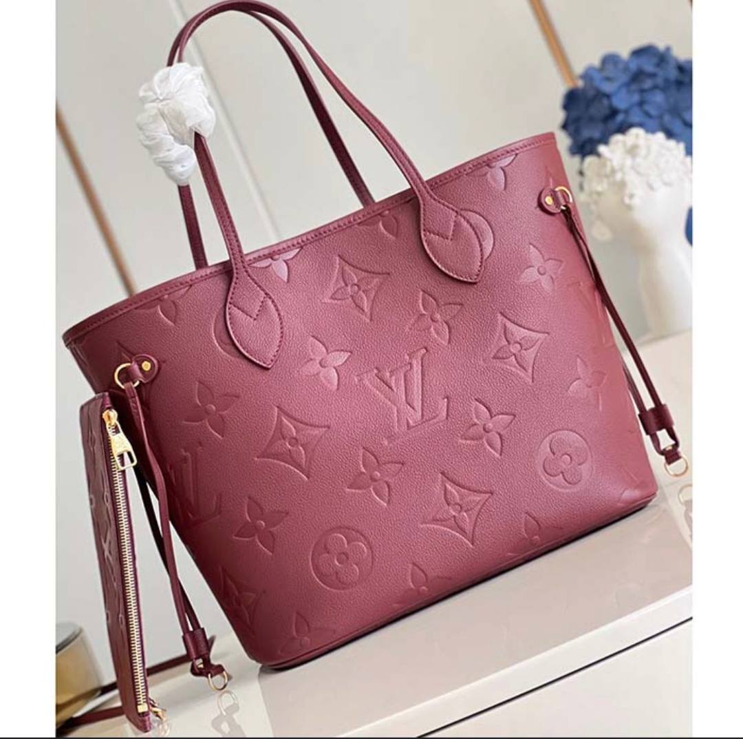 LV
copy one
150 dhs✅

Zain143
♥️♥️♥️