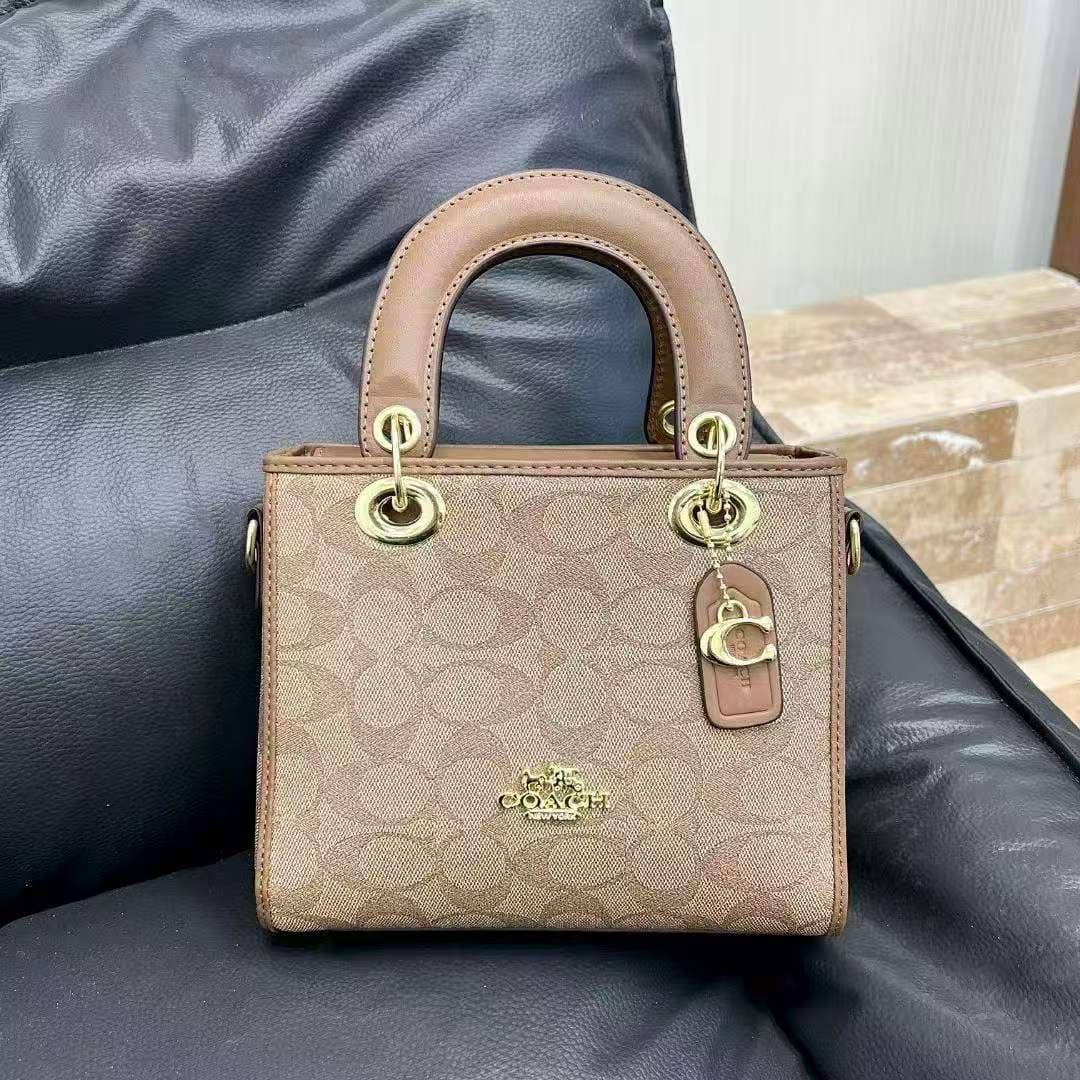 Coach Bags
Offer
75 dhs🇦🇪🇦🇪

Zain232
♥️♥️♥️