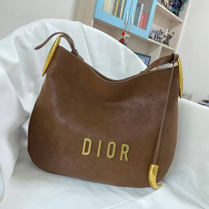 Dior
110 dhs✅

Zain143
♥️♥️♥️