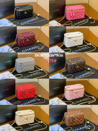 CHANEL 

GOOD QUALITY 

WITH BOX 
🎁🎁🎁

100 dhs✅

Zain39
♥️♥️♥️