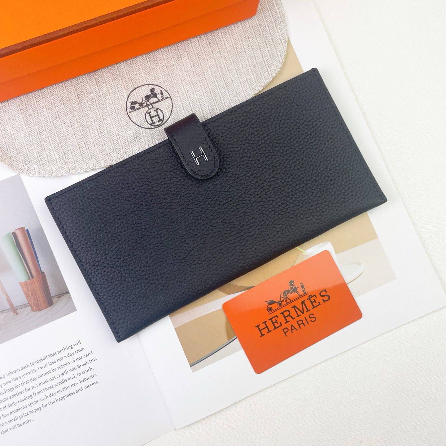 Hermes - Goyard 
💝*Super Master*💝
For Price 👇 WTSP Text Zain 0568585901

Zain275
♥️♥️♥️