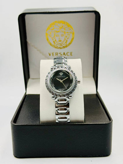 Versace ladies 
55 dhs🪙🌨️

Zain08
♥️♥️♥️