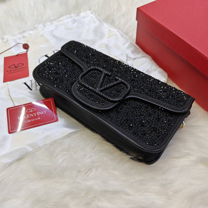 Valentino 
115 dhs✅ 

Withbox
🎁🎁🎁

Zain235
♥️♥️♥️