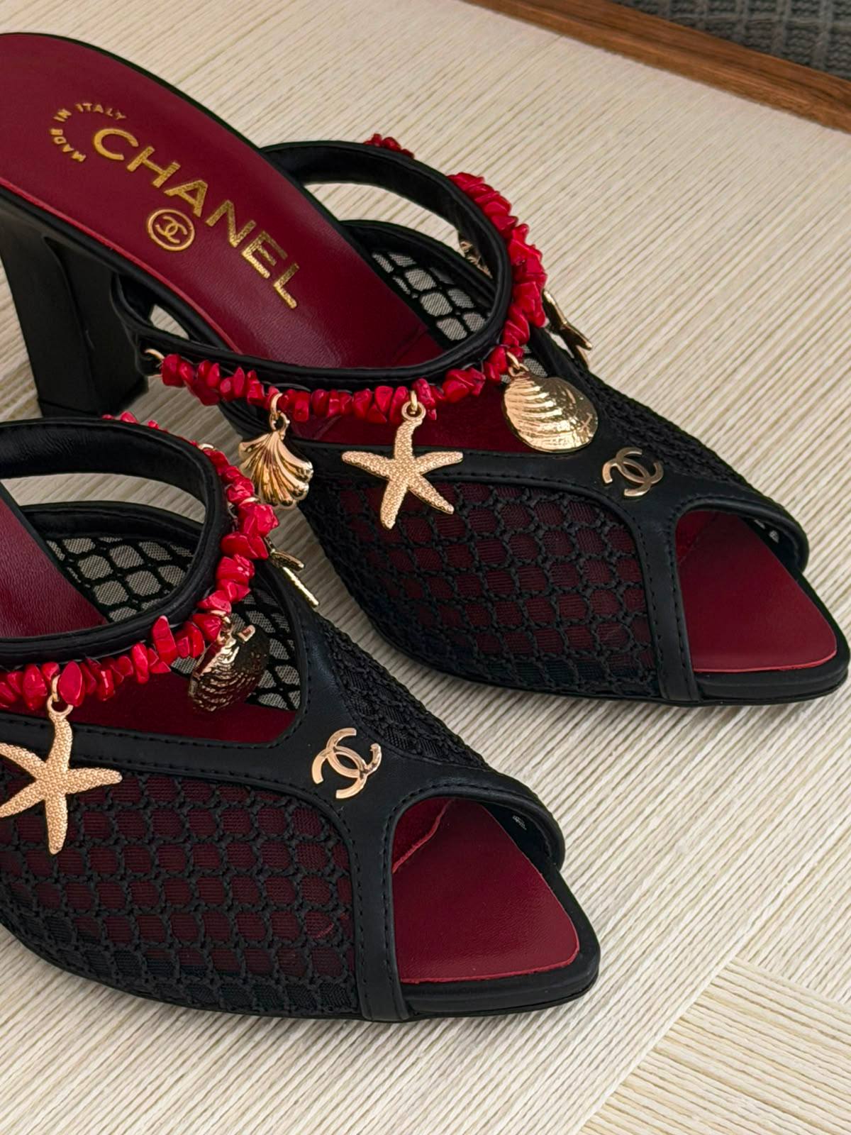 CHANEL
QUALITY:SUPER MASTER 😍💥
SIZE:36 TO 42😍🥰
550 dhs✅

Zain319
♥️♥️♥️