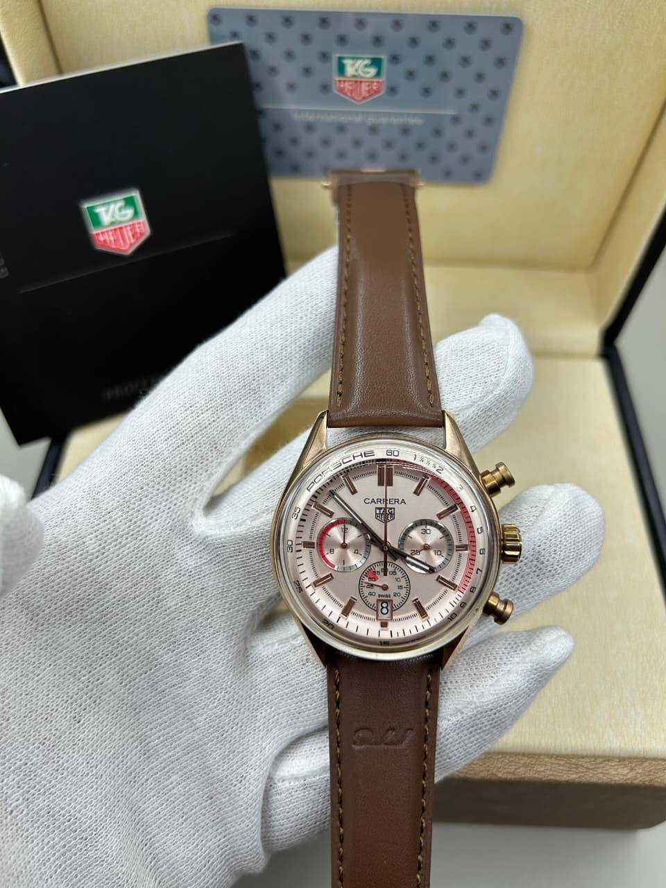 Tag heaur Men
*Good quality*
*Battery*
*Chronograph*
320 dhs✅

Zain29
♥️♥️♥️