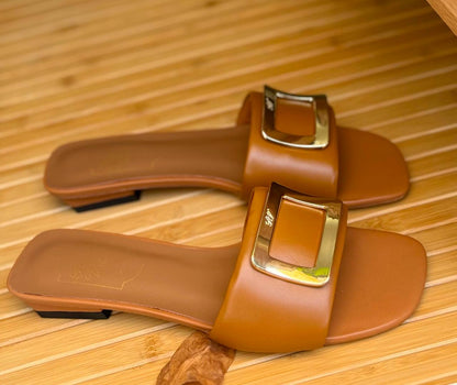 Roger Vivier
Super Master
𝗦𝗶𝘇𝗲 𝟯𝟲 𝘁𝗼 𝟰𝟭 
450 dhs✅

Zain303
♥️♥️♥️