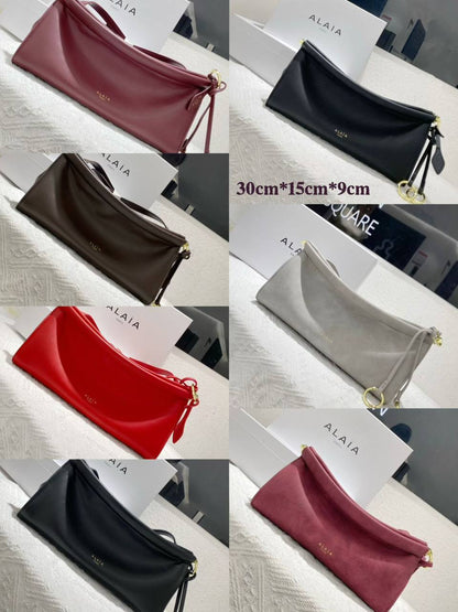 ALAIA 

COPY ONE NEW CAME 

WITH BOX 
🎁🎁🎁

130 dhs✅

Zain39
♥️♥️♥️