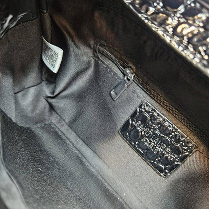 YSL - SAINT LAURENT
5A7 ᴄʀᴏᴄᴏᴅɪʟᴇ ʟᴇᴀᴛʜᴇʀ
sʜᴏᴜʟᴅᴇʀ ʜᴀɴᴅ ʙᴀɢ
sɪᴢᴇ: 23 cm

ᴡɪᴛʜ BOX
🎁🎁🎁

70 dhs🪙💚

Zain31
♥️♥️♥️