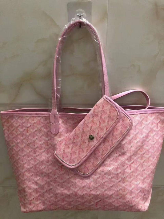 Goyard
85 dhs❤️

Zain143
♥️♥️♥️