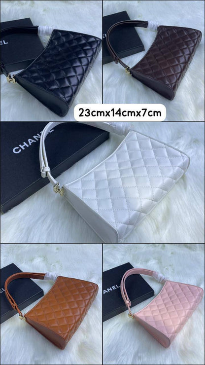 Chanel
95 dhs✅ 

with box
🎁🎁🎁

Zain72
♥️♥️♥️