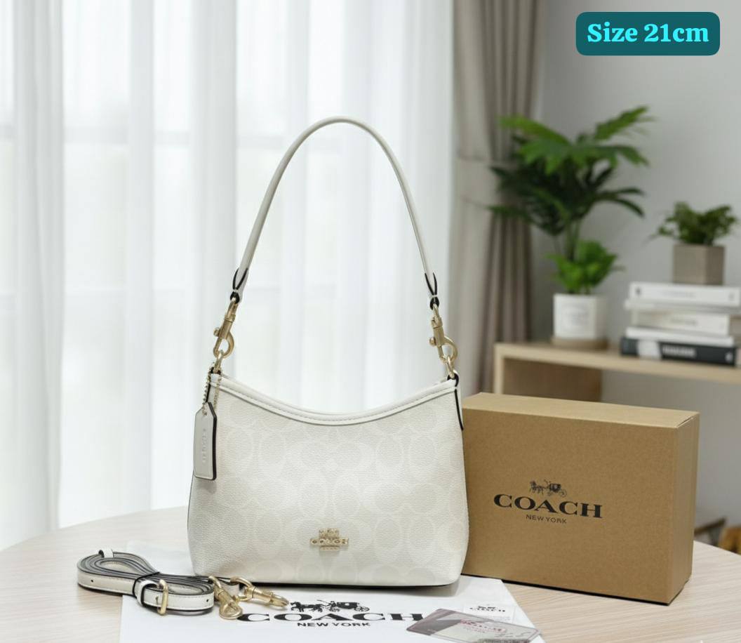 Coach
Good quality 
with box
🎁🎁🎁

90 dhs🪙💕

Zain186
♥️♥️♥️