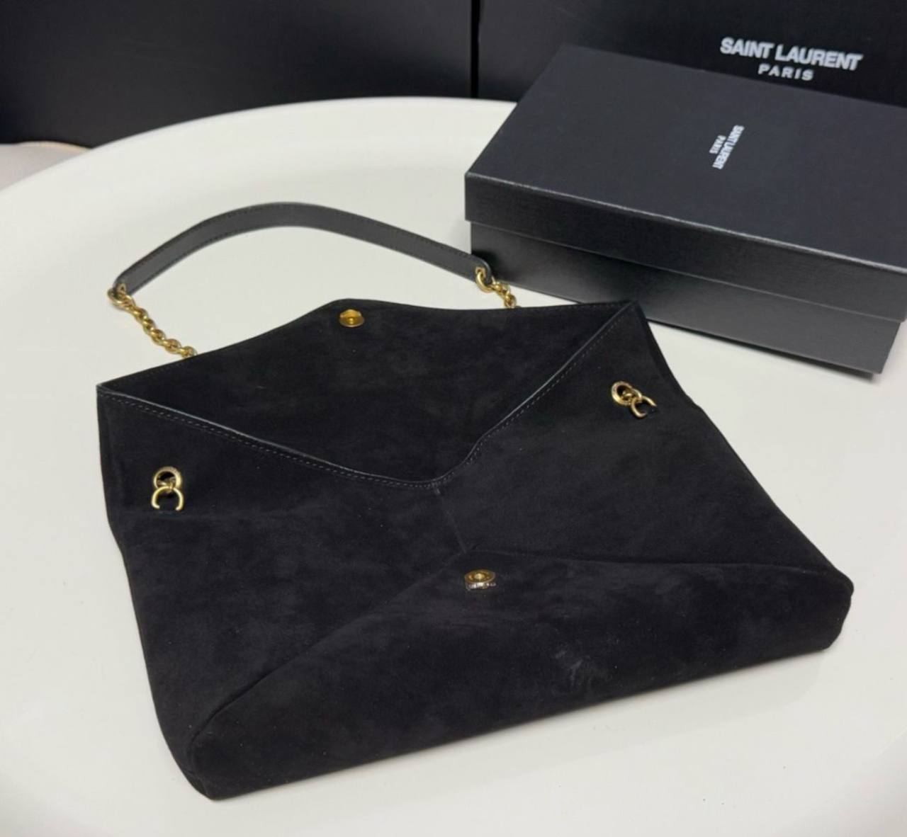 YSL 
 MASTER QUALITY  
280 dhs✅
leather 
Size : 35cm

Zain39
♥️♥️♥️
