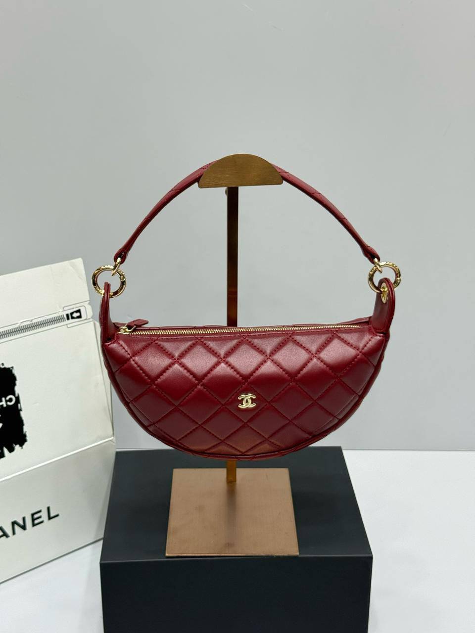 Chanel Master
25cm🫶🏼
260 dhs👑

Zain228
♥️♥️♥️