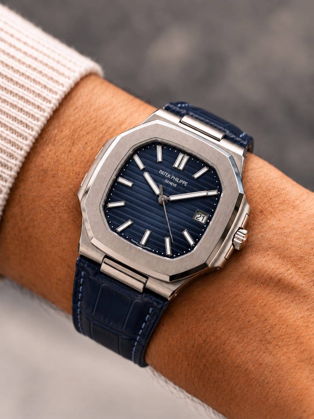 Patek Philippe 

watch for men 

good quality 

automatic 
280 dhs🇦🇪🇦🇪

Zain59
♥️♥️♥️