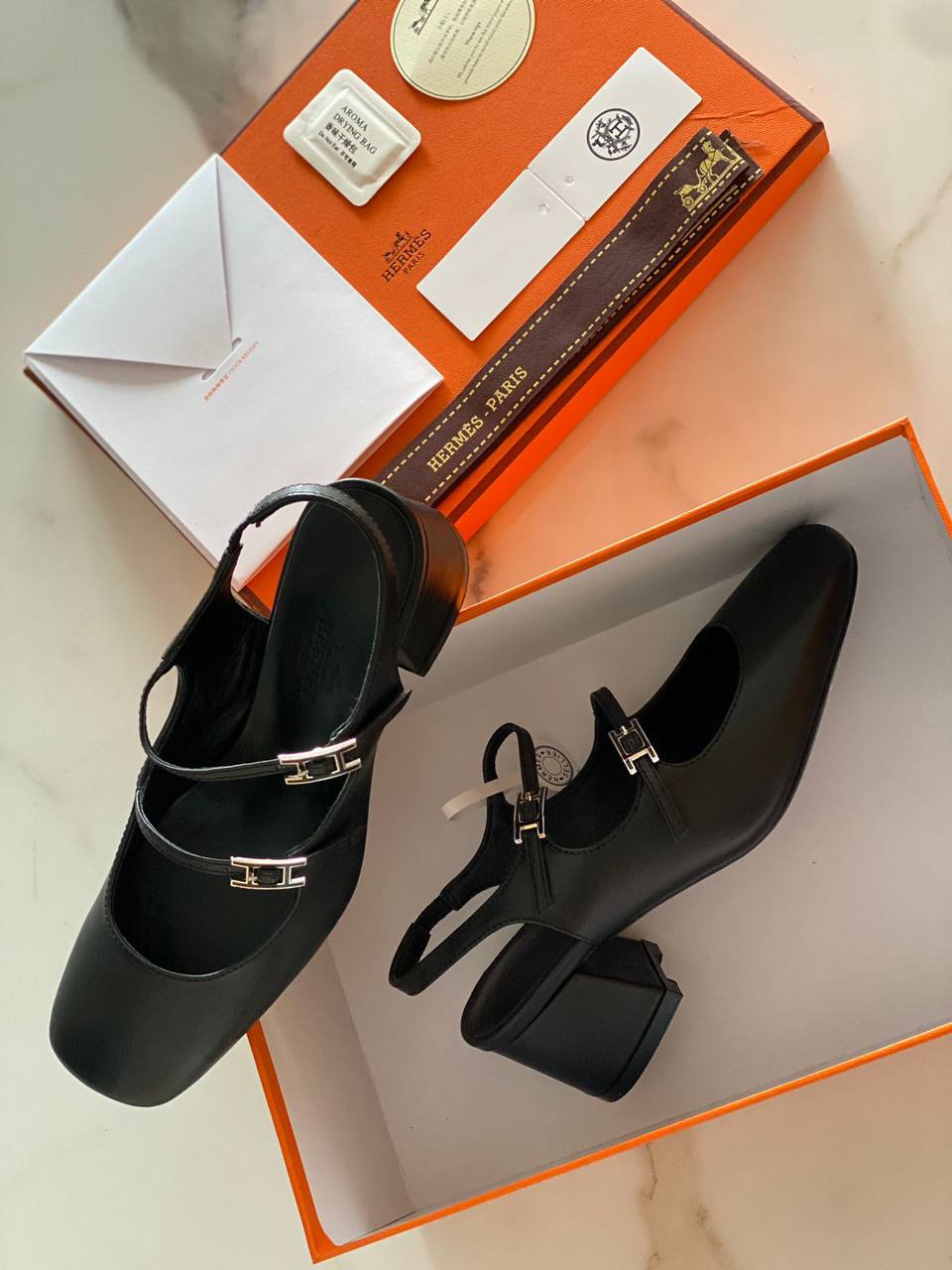 Hermes shoes 
AAa master quality 
Size 36………41 
430 dhs🪙🌨️

Zain180
♥️♥️♥️