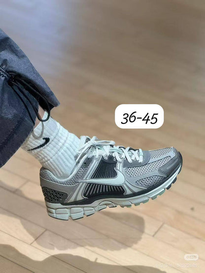 Nike vomero 5

All size available 
Size 36-45 

Good quality 

130 dhs🇦🇪

Zain138
♥️♥️♥️