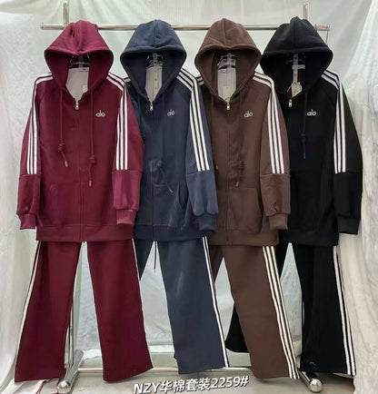 Polo
All
Miu miu 
Sets

130 dhs
M-xxl

Zain140
♥️♥️♥️