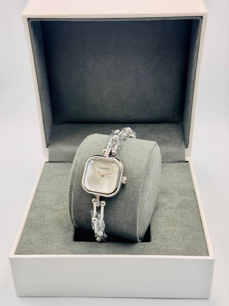 Tifany ladies
55 dhs✅

Zain08
♥️♥️♥️