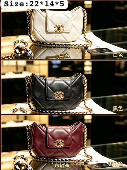 Chanel 
with box
110 dhs✅✅

Zain07
♥️♥️♥️