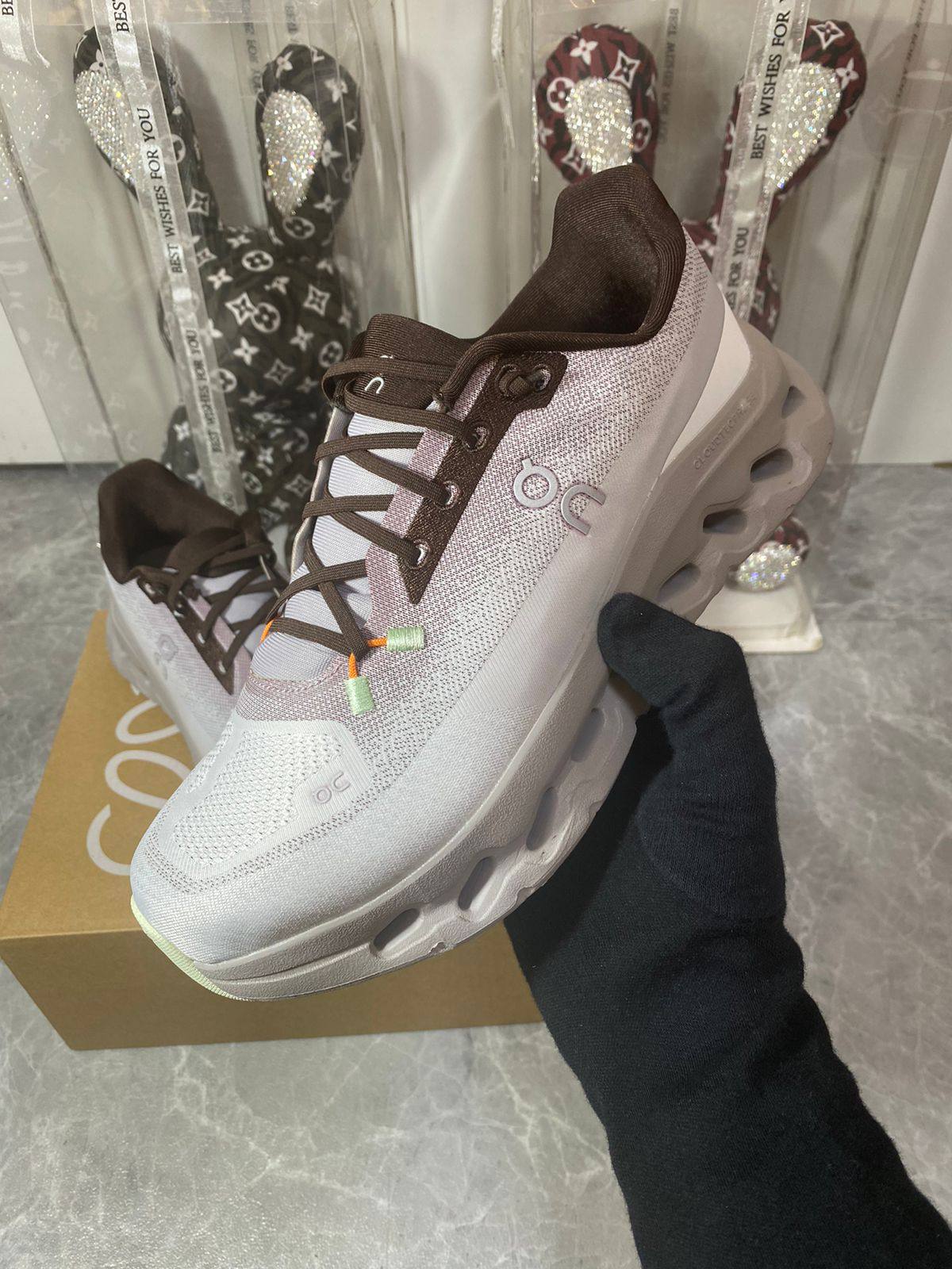 Cloud tilt 🥰😍
Size 36 - 45 

210 dhs🇦🇪🇦🇪

Zain242
♥️♥️♥️