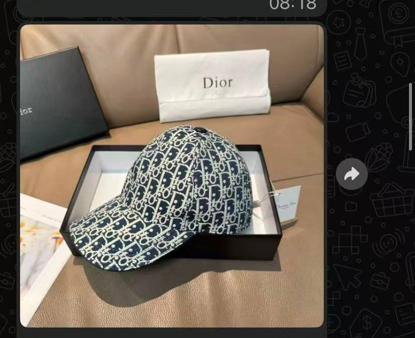 Caps
Master quality
95 dhs✅

Zain190
♥️♥️♥️