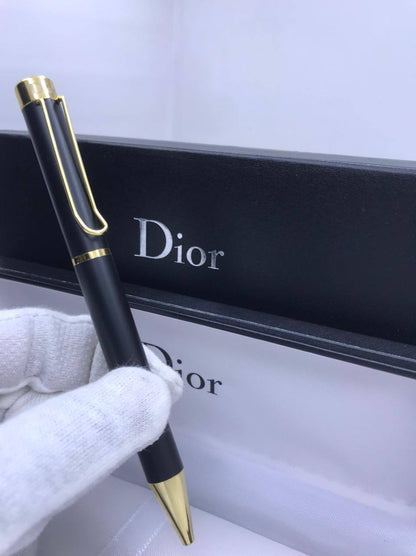 Dior Pen
55 dhs✅

Zain182
♥️♥️♥️