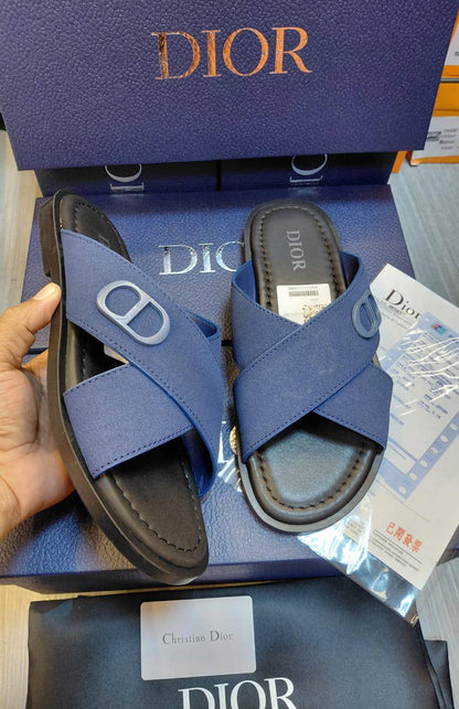 Dior 

Size 40To 45
110 dhs💓

Zain120
♥️♥️♥️
