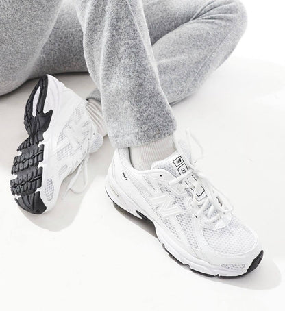 New Balance 740 Triple White，
Size 36-45 ，
180 dhs🪙💚

Zain18
♥️♥️♥️